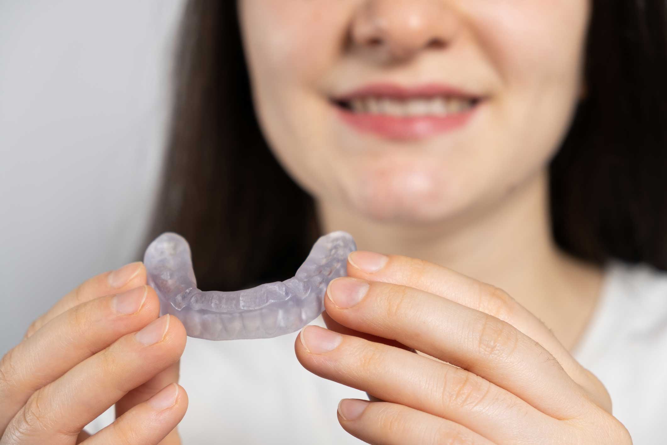 Bruxismo en Retiro, tratamiento para el bruxismo en Retiro, Madrid; tratamiento para dejar de rechinar los dientes en Retiro.
