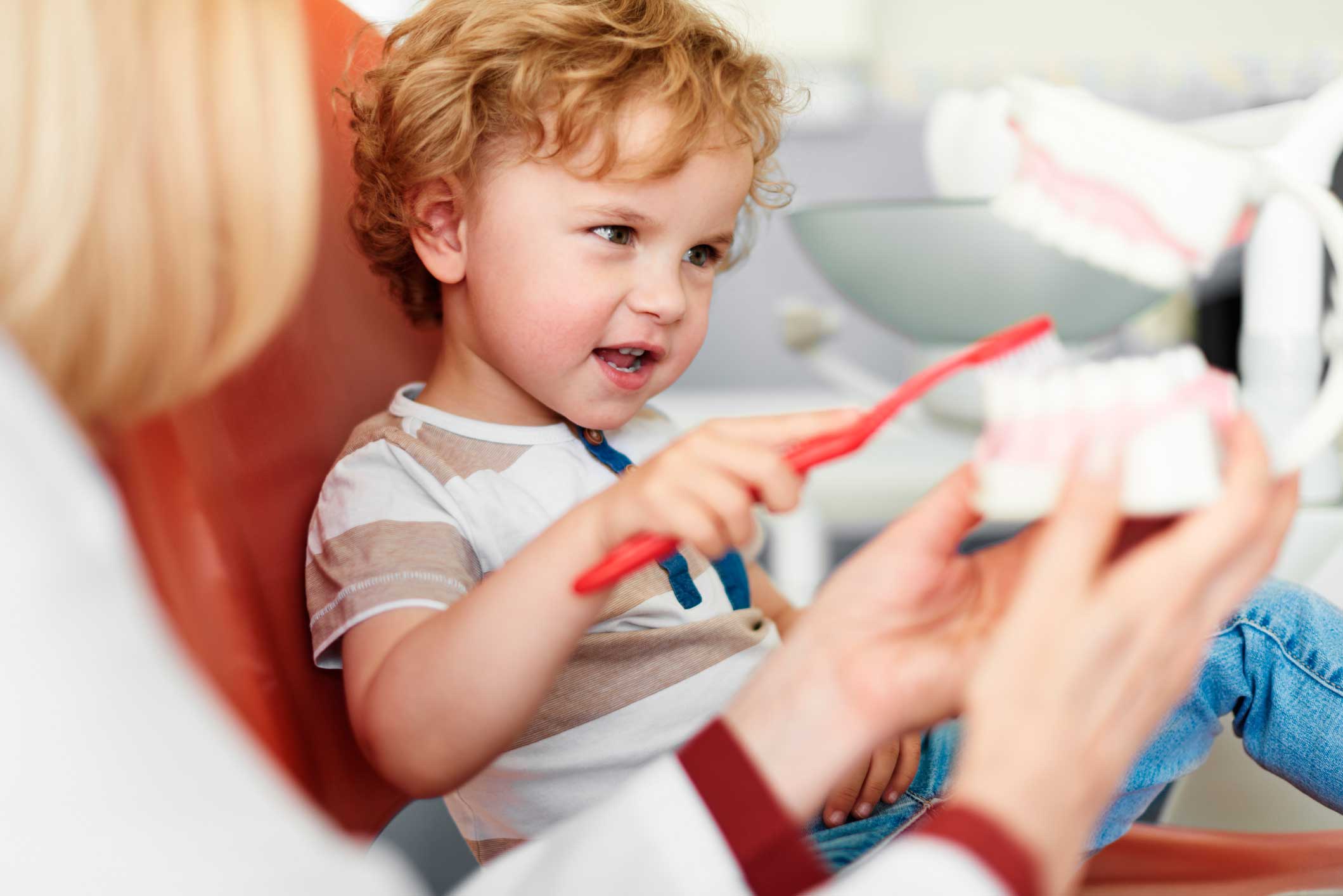 Odontopediatría en Retiro, dentista para niños en Retiro, clínica dental para niños en Retiro, odontopediatra en Retiro.